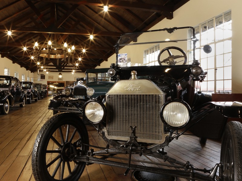 Antique Car Museum at Grovewood Village